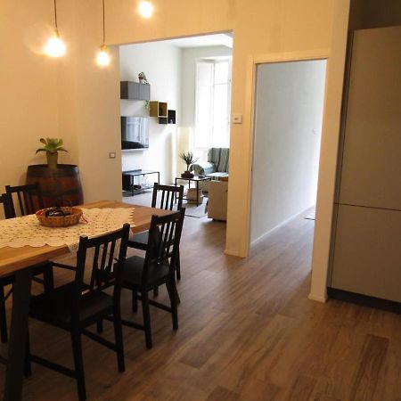 Appartamento In Centro Storico. 카마이오레 외부 사진