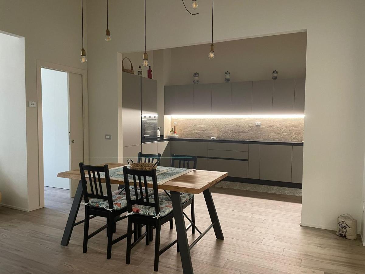 Appartamento In Centro Storico. 카마이오레 외부 사진